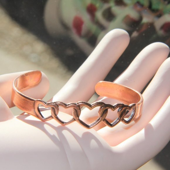 WM co Copper Linked Heart Cuff Bracelet - Picture 10 of 11